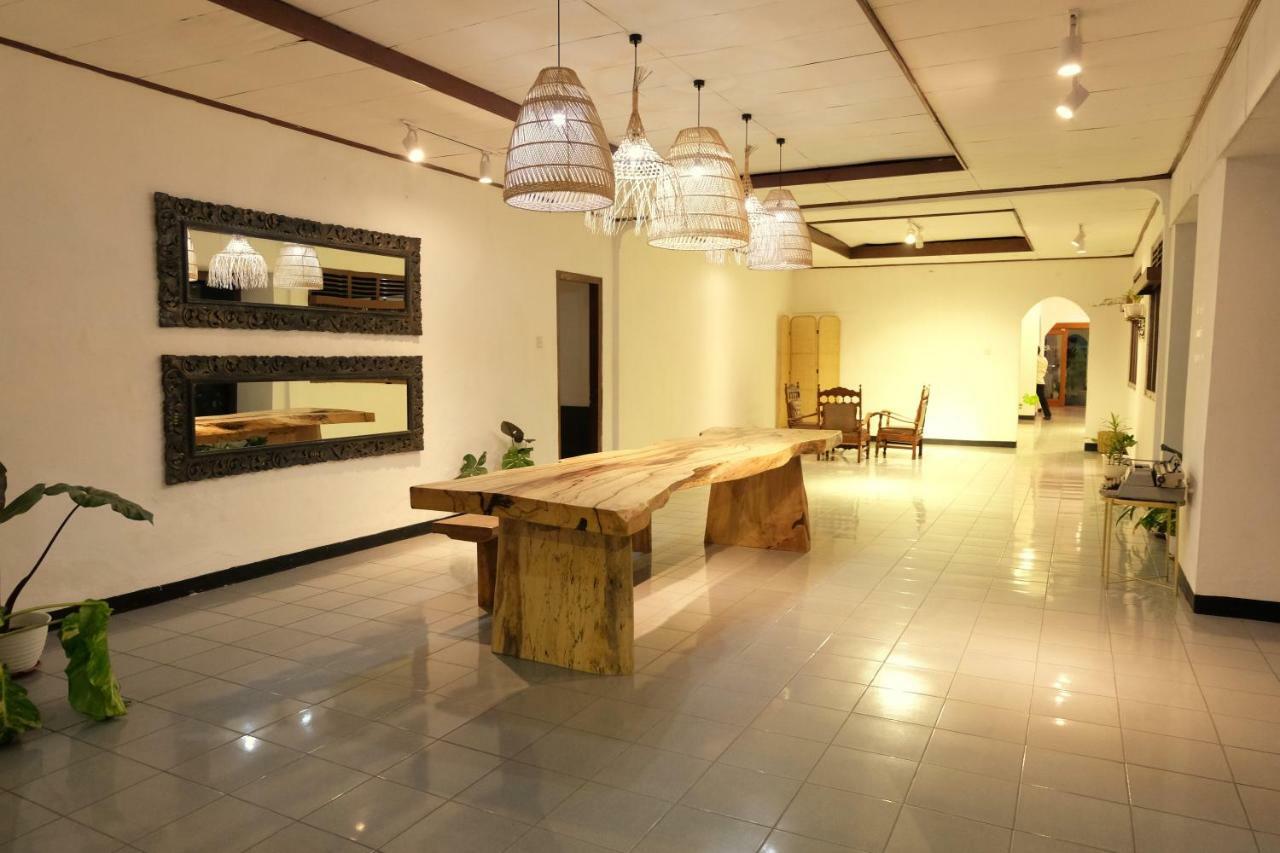 Rarem Bed & Breakfast Bandar Lampung Esterno foto
