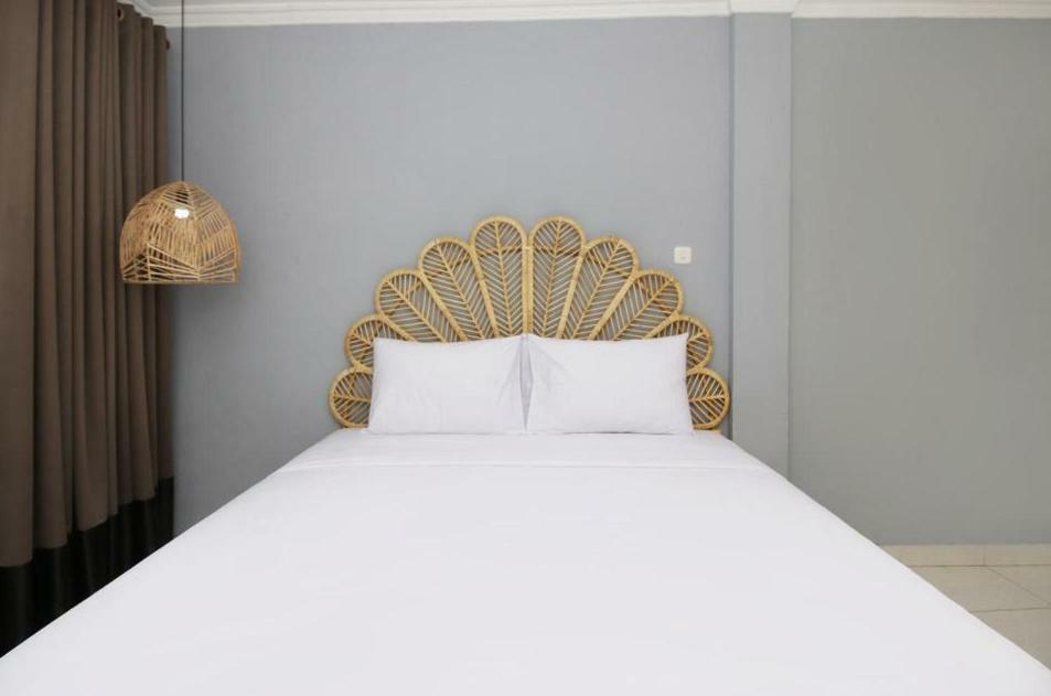 Rarem Bed & Breakfast Bandar Lampung Esterno foto